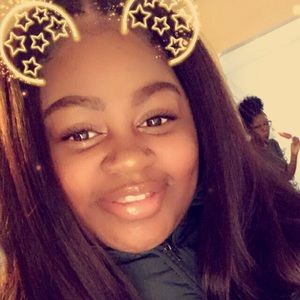 Meet your Posher, Jaela